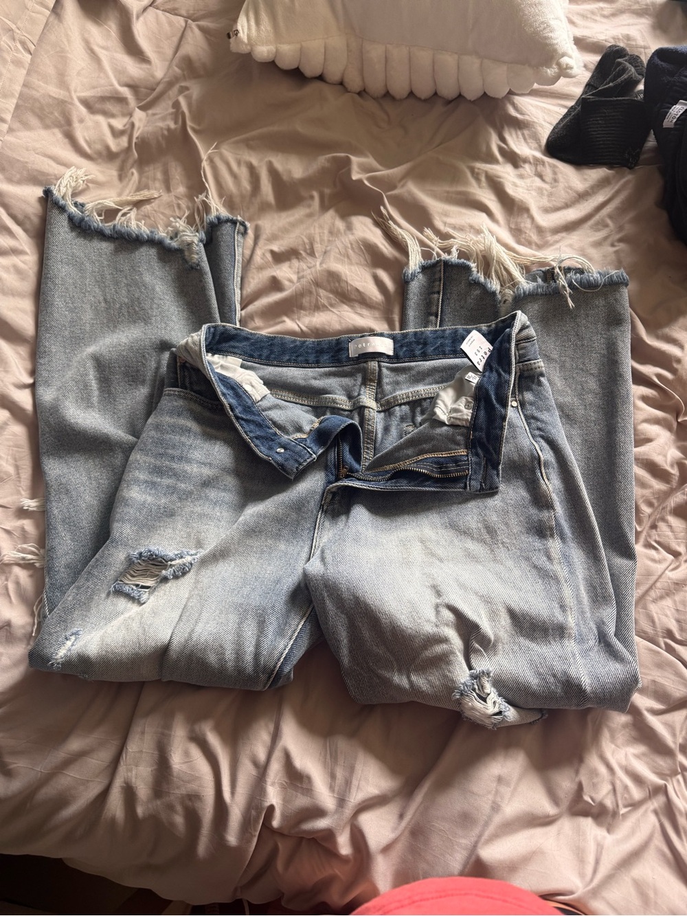 Cropped Light Wash Distressed Women’s Jeans